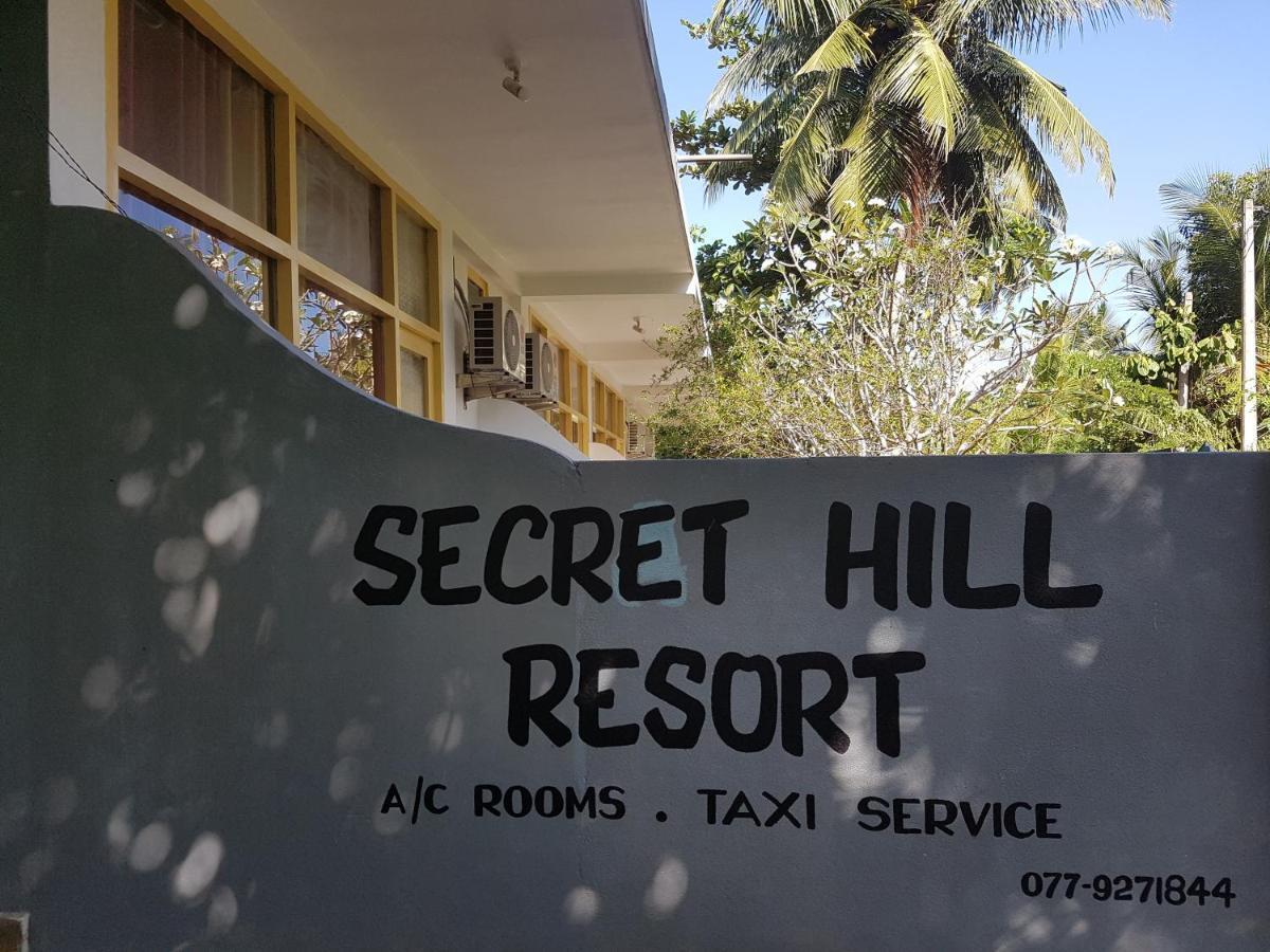 Secret Hill Resort Unawatuna Exteriör bild